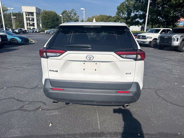 Used 2025 Toyota RAV4 XLE FWD image 5
