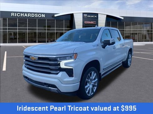 Used 2024 Chevrolet Silverado 1500 High Country image 3