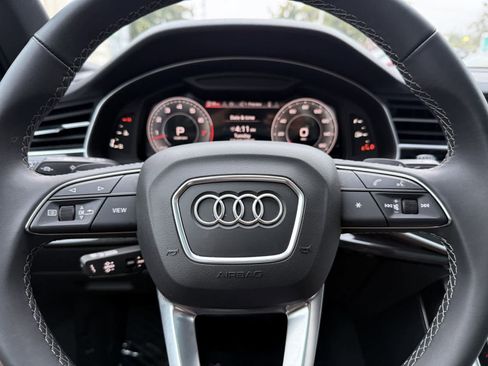 Used 2025 Audi Q7 3.0T Premium w/ Convenience Package image 24