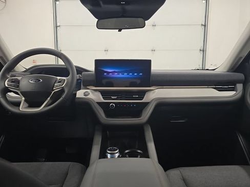 New 2026 Ford Explorer Active AWD/4WD image 15