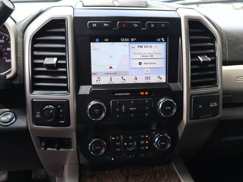 Used 2019 Ford F250 Lariat w/ Lariat Ultimate Package AWD/4WD image 14