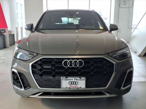 Certified 2023 Audi Q5 2.0T Premium w/ Convenience Package AWD/4WD image 2