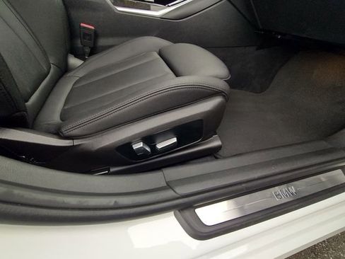Used 2021 BMW 330i Sedan w/ Driving Assistance Package image 47