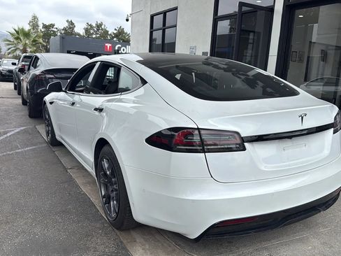 Used 2022 Tesla Model S AWD/4WD image 4