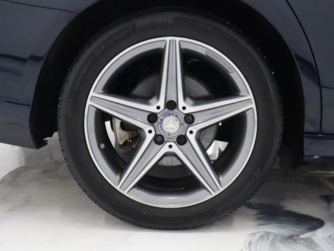 Used 2017 Mercedes-Benz E 300 4MATIC image 9