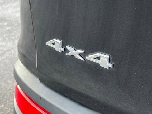 Used 2015 Jeep Cherokee Latitude image 18