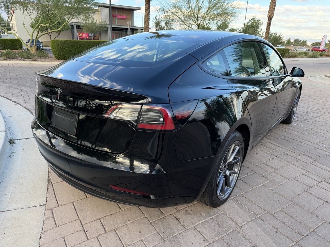 Used 2022 Tesla Model 3 RWD image 3