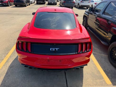 Used 2018 Ford Mustang GT Premium RWD image 3