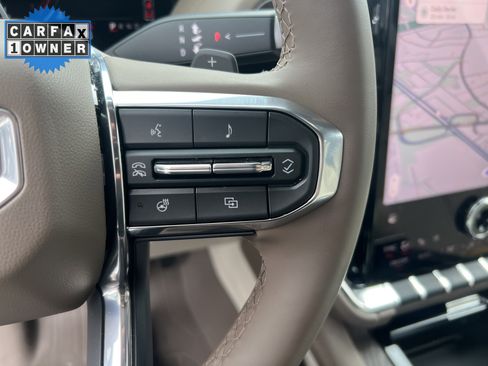 Used 2025 GMC Yukon XL Denali w/ Denali Reserve Package image 20