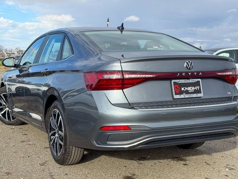 New 2026 Volkswagen Jetta SE image 9