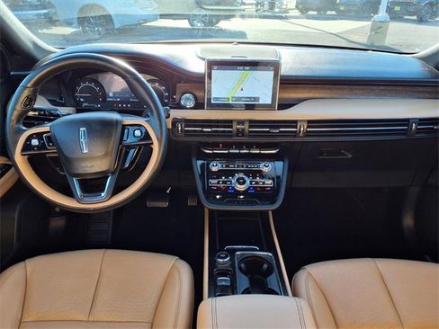 Used 2020 Lincoln Corsair Reserve w/ Equipment Group 201A image 4