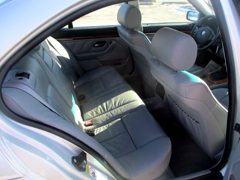 Used 1999 BMW 528i Sedan image 8