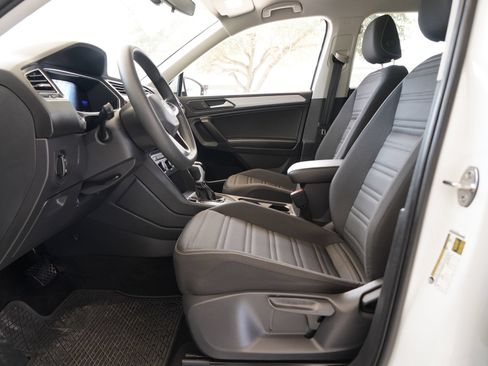 Used 2023 Volkswagen Tiguan S FWD image 9