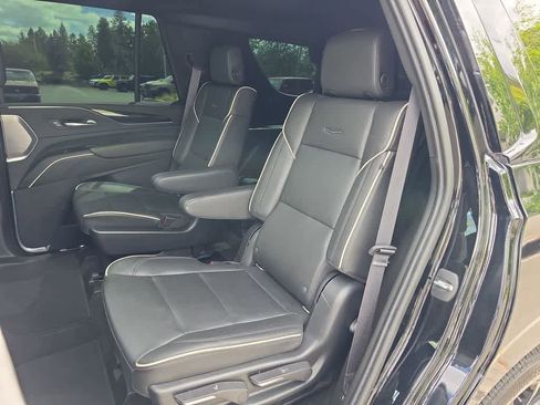 Used 2022 Cadillac Escalade Sport w/ Touring Package AWD/4WD image 23
