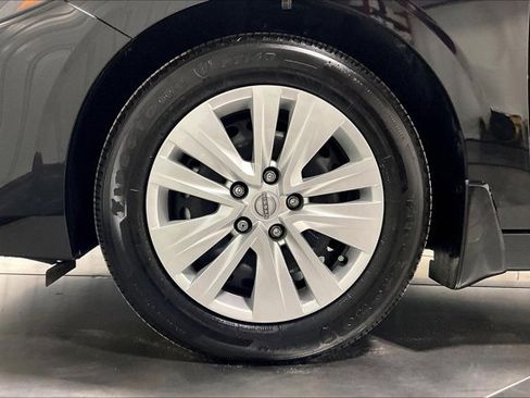 Used 2025 Nissan Sentra S image 9