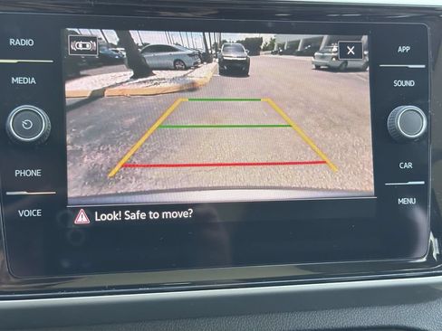 Used 2023 Volkswagen Atlas SE w/ Panoramic Sunroof Package FWD image 28