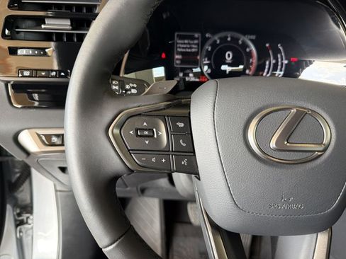 Certified 2024 Lexus RX 350 FWD w/ Technology Package image 17