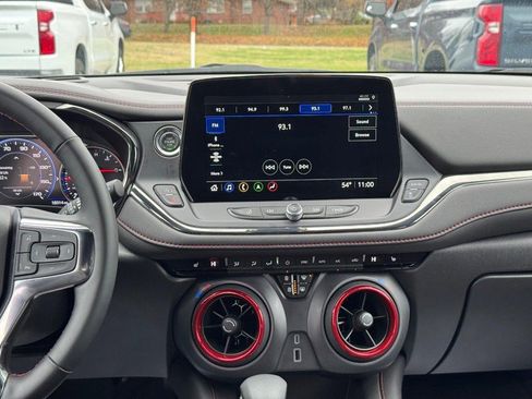 Certified 2025 Chevrolet Blazer RS image 13