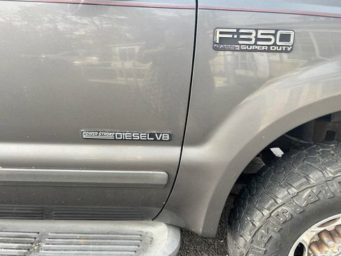 Used 2002 Ford F350 Lariat image 14