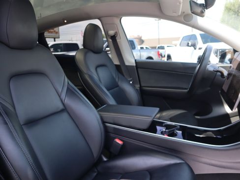 Used 2020 Tesla Model Y Long Range AWD/4WD image 21