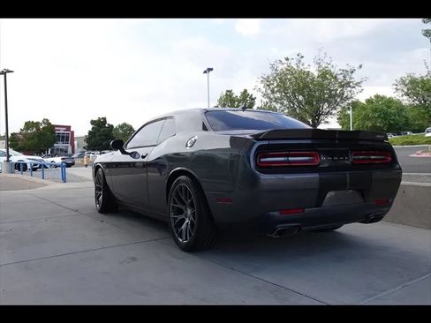 Used 2016 Dodge Challenger SRT RWD image 7