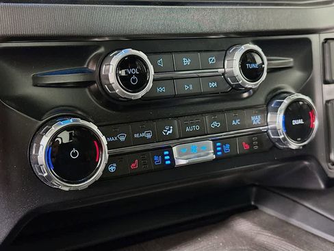 Certified 2024 Ford F250 Platinum w/ Tremor Off-Road Package image 18