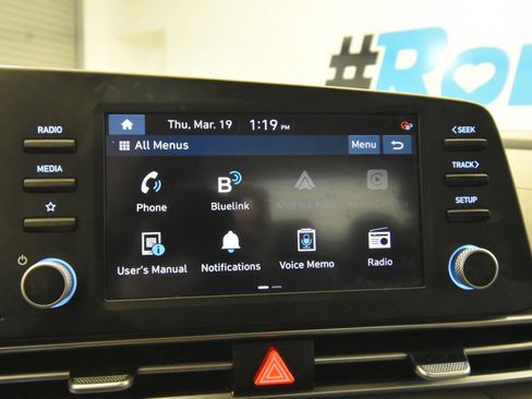 Used 2023 Hyundai Elantra SEL image 20