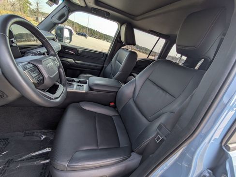 Used 2024 Toyota Land Cruiser image 18