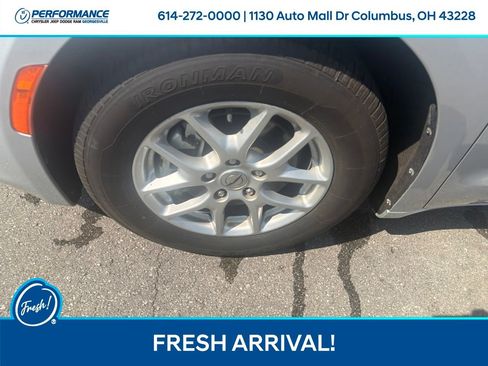 Used 2023 Chrysler Voyager LX FWD image 10