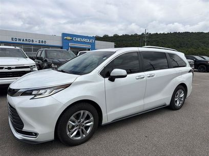 Used 2023 Toyota Sienna Limited