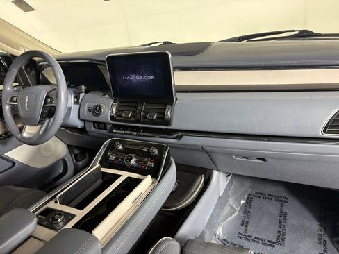 Used 2018 Lincoln Navigator Black Label w/ Cargo Package image 39