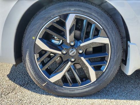 New 2025 Nissan Versa SR w/ Electronics Package image 8