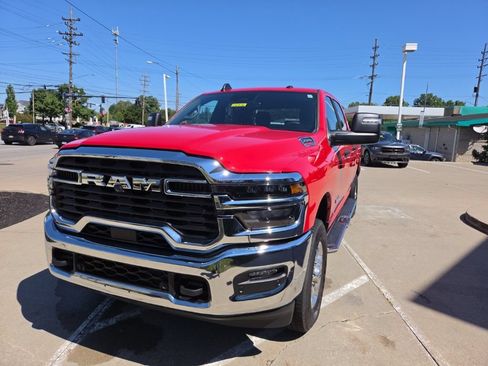 Certified 2026 RAM 2500 Big Horn AWD/4WD image 6