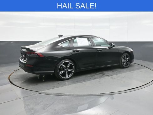 Used 2025 Honda Accord Sport image 7
