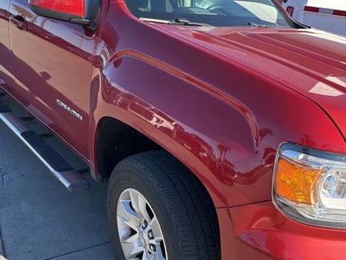 Used 2016 GMC Canyon SLE w/ SLE Convenience Package image 2