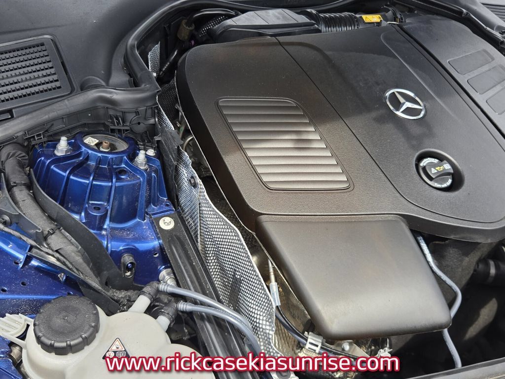 Used 2022 Mercedes-Benz C 300 Sedan image 18