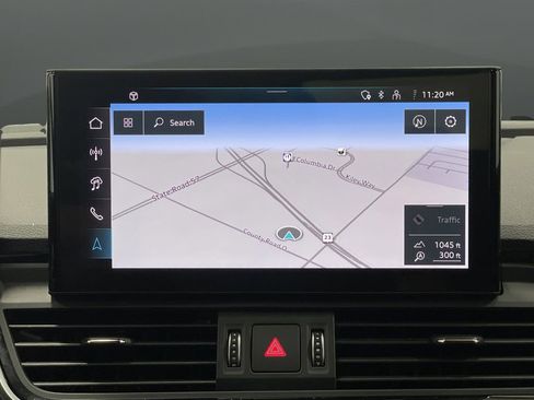 Used 2024 Audi Q5 e Premium Plus w/ Premium Plus Package image 10