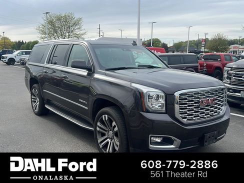 Used 2018 GMC Yukon XL Denali w/ Open Road Package AWD/4WD image 1