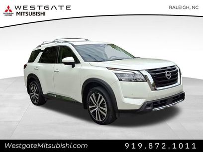 Used 2023 Nissan Pathfinder Platinum w/ Cargo Package