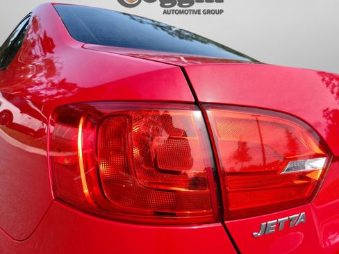 Used 2013 Volkswagen Jetta S image 31