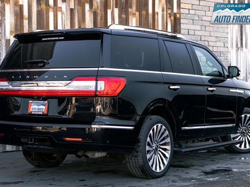 Used 2019 Lincoln Navigator Reserve image 6