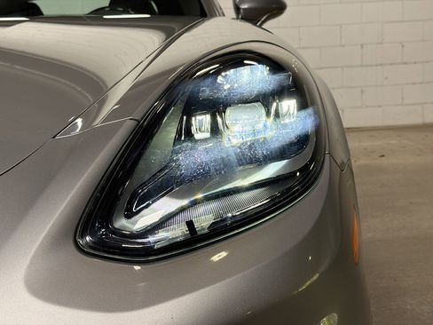 Certified 2021 Porsche Panamera 4S image 10