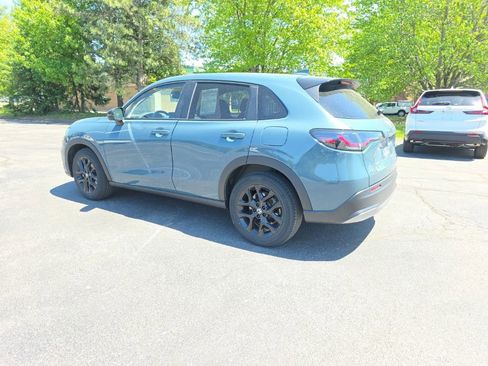 Used 2024 Honda HR-V Sport image 5