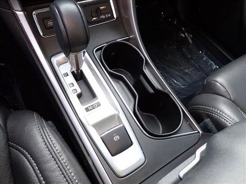 Used 2021 Subaru Ascent Premium w/ Convenience Package AWD/4WD image 19