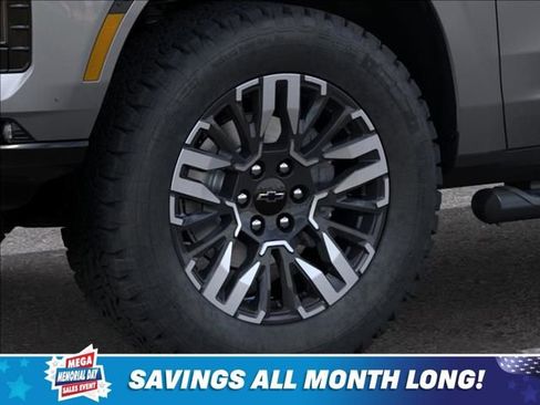 New 2026 Chevrolet Tahoe Z71 w/ Sun And Tow Package AWD/4WD image 9