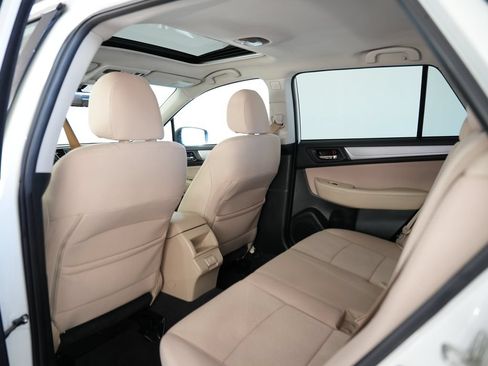 Used 2019 Subaru Outback 2.5i Premium AWD/4WD image 39