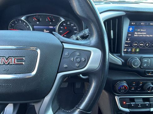 Used 2022 GMC Terrain SLT AWD/4WD image 19