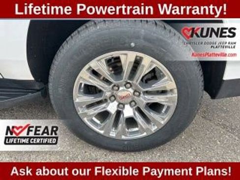 Used 2023 GMC Yukon XL Denali image 21