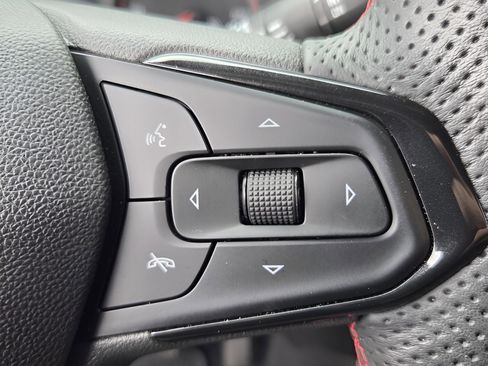 Used 2023 Chevrolet TrailBlazer RS w/ Convenience Package FWD image 26