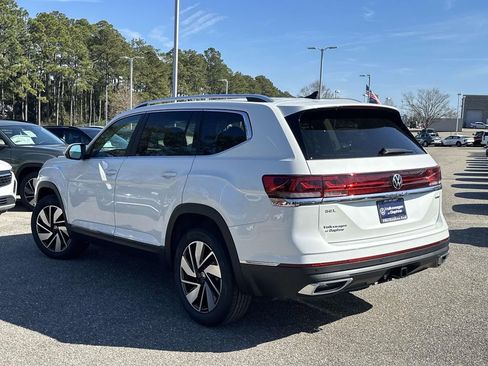 New 2026 Volkswagen Atlas SEL AWD/4WD image 32
